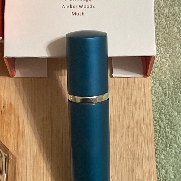 KAYALI Vanilla | 28 Eau de Parfum – 10 ml Travel Spray (Decant) - Picture 4 of 4